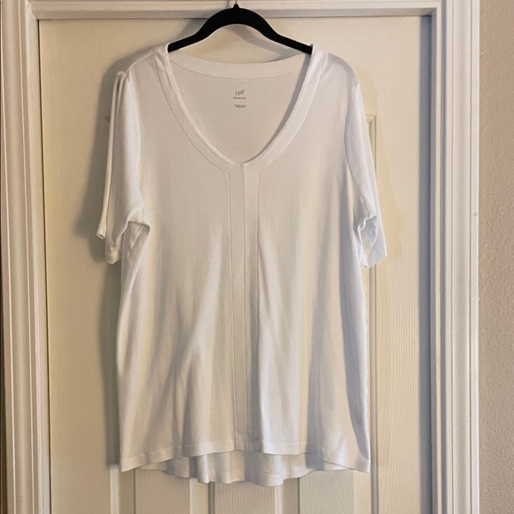 J. Jill Women's White V-Neck Top size L like new - Picture 2 of 4